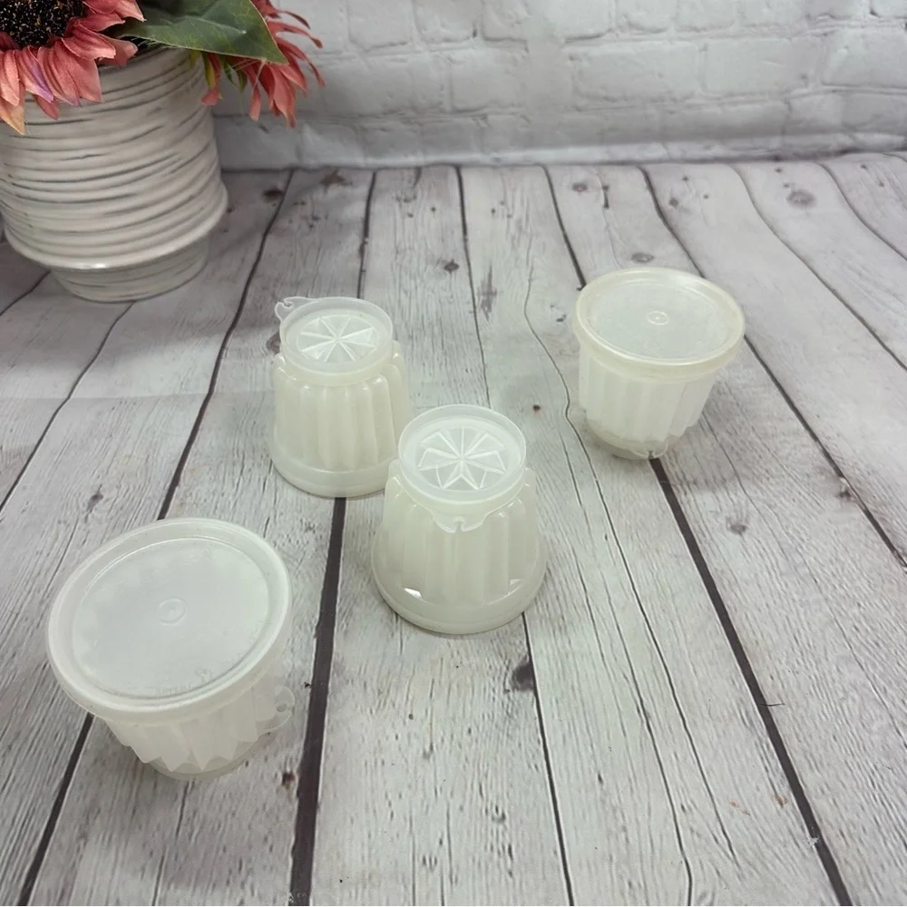 vintage tupperware jel-ette mold Set of 4 White Plastic Molds for Jell-o dessert